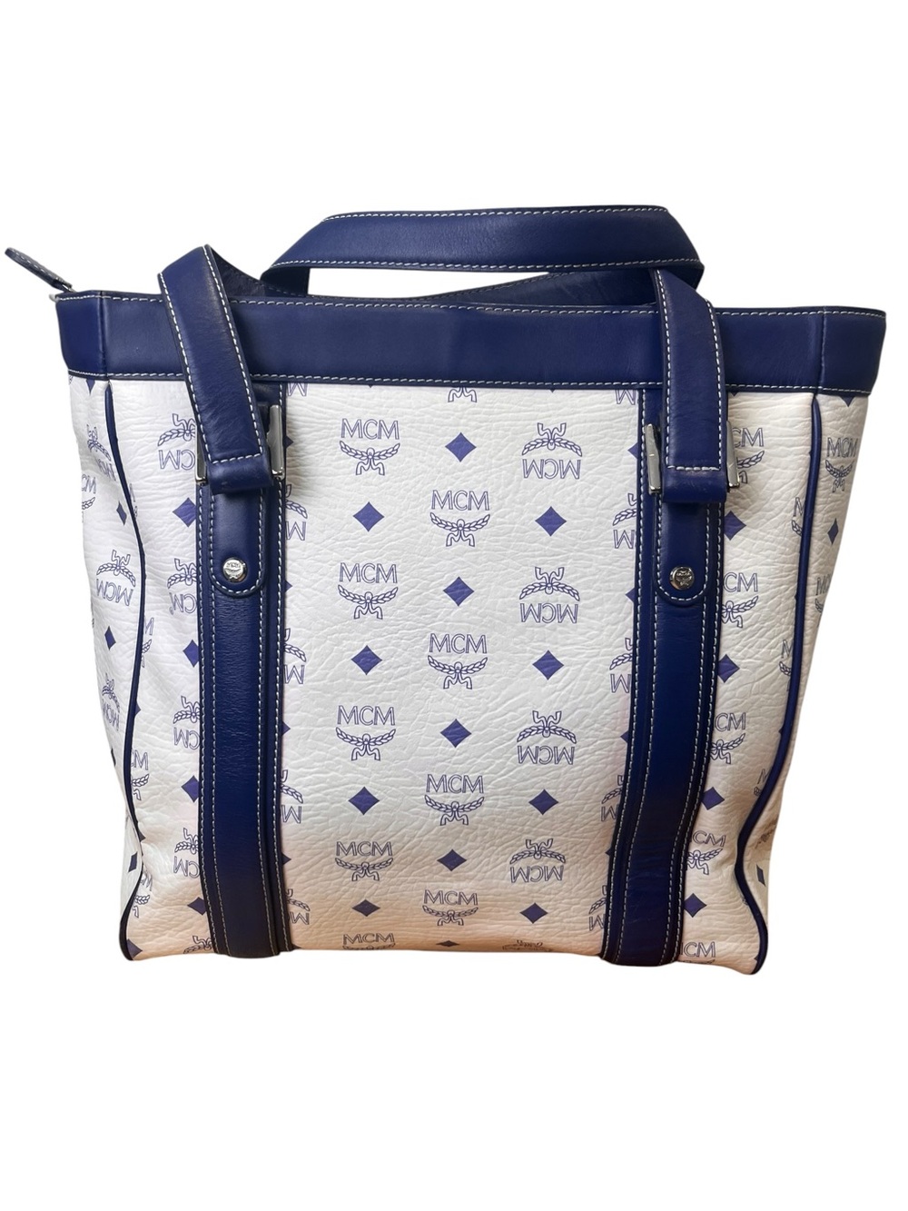 MCM White Navy Blue Visetos Monogram Leather Tote Bag Authentic with Charms - Picture 4 of 16